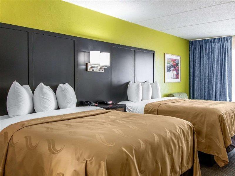 Hotel Quality - Stewart Area, Kitchenette - Pool - Guest Laundry 2*