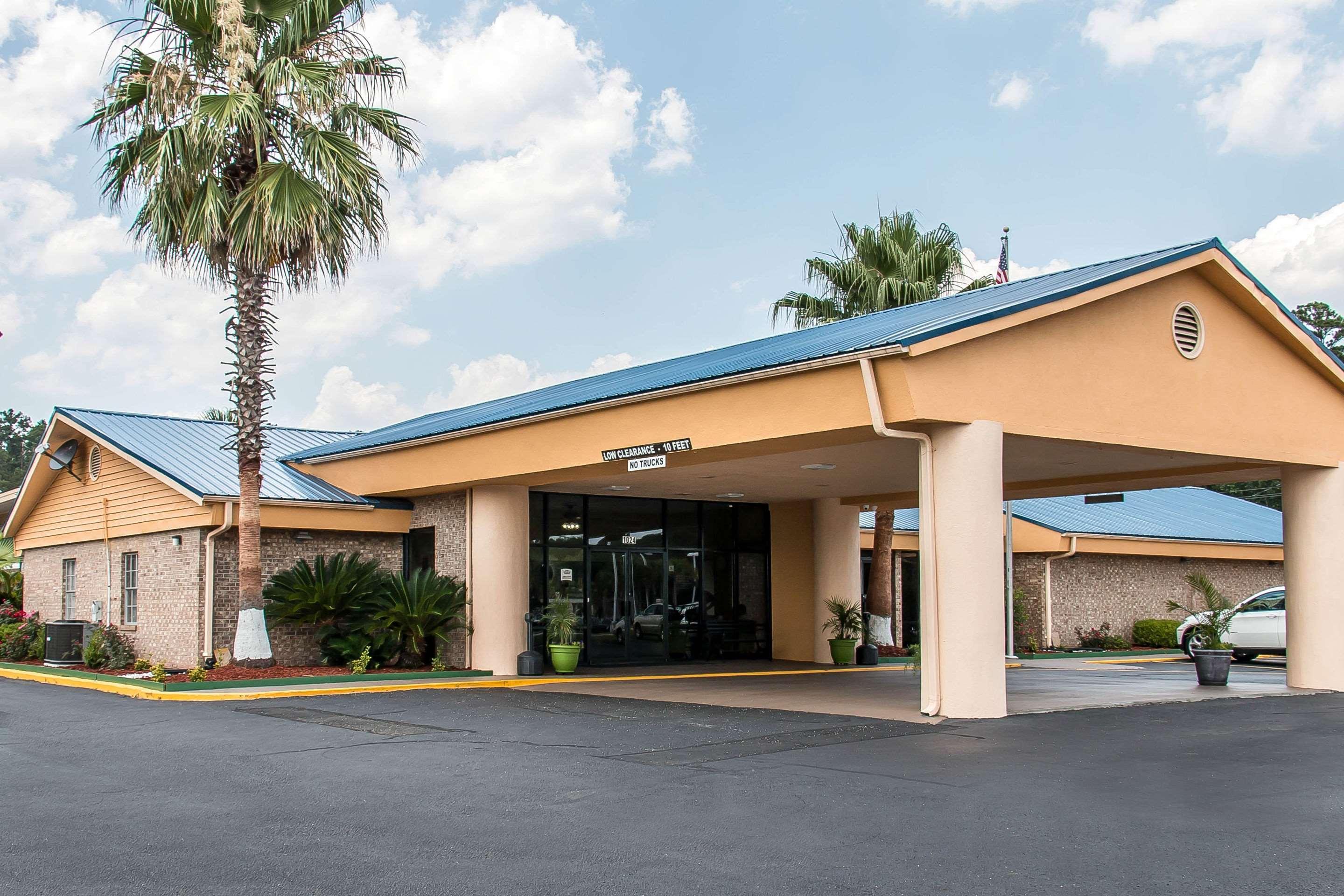 Quality - Stewart Area, Kitchenette - Pool - Guest Laundry 2*