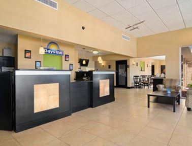Hotel Quality - Stewart Area, Kitchenette - Pool - Guest Laundry 2*