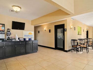 Quality - Stewart Area, Kitchenette - Pool - Guest Laundry