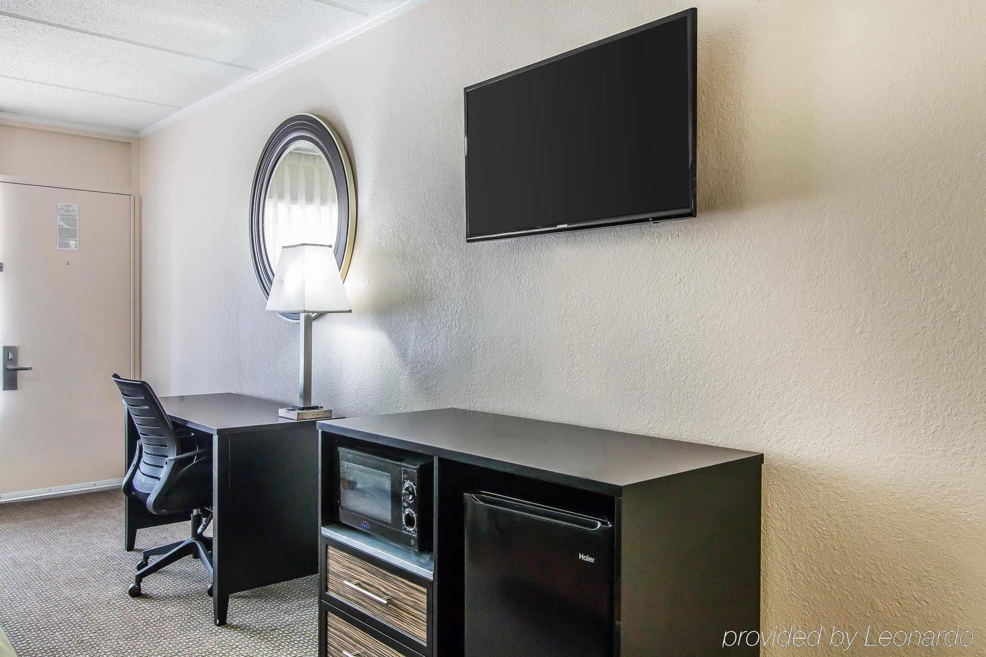 Quality - Stewart Area, Kitchenette - Pool - Guest Laundry Hotel 2*