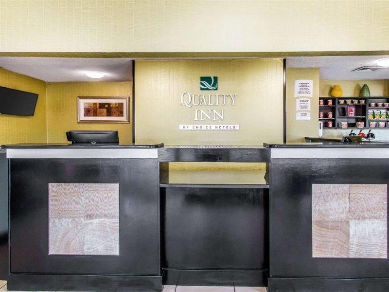 Hotel Quality - Stewart Area, Kitchenette - Pool - Guest Laundry Hinesville